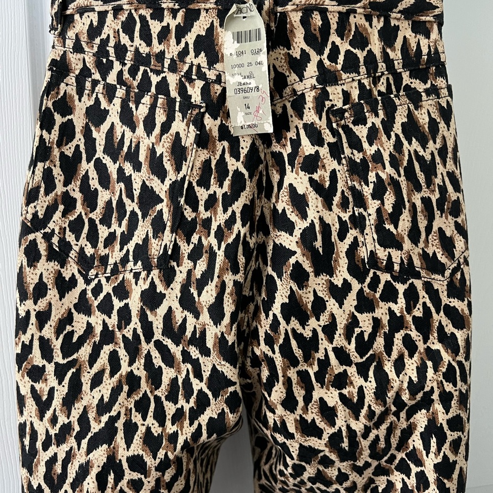 Cache Cheetah print Jeans size 14 NWT (30” waist) - Picture 3 of 12